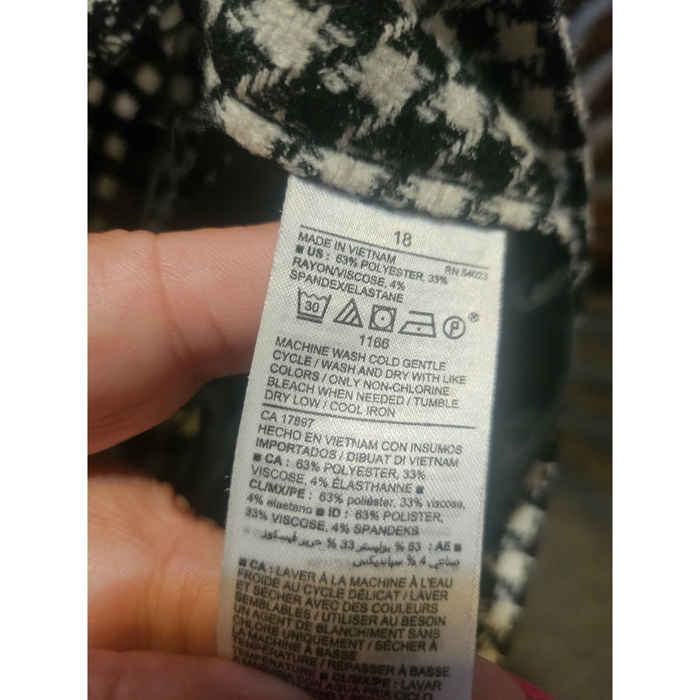 Old Navy Pull On Black/ White Houndstooth Pants - Picture 7 of 10